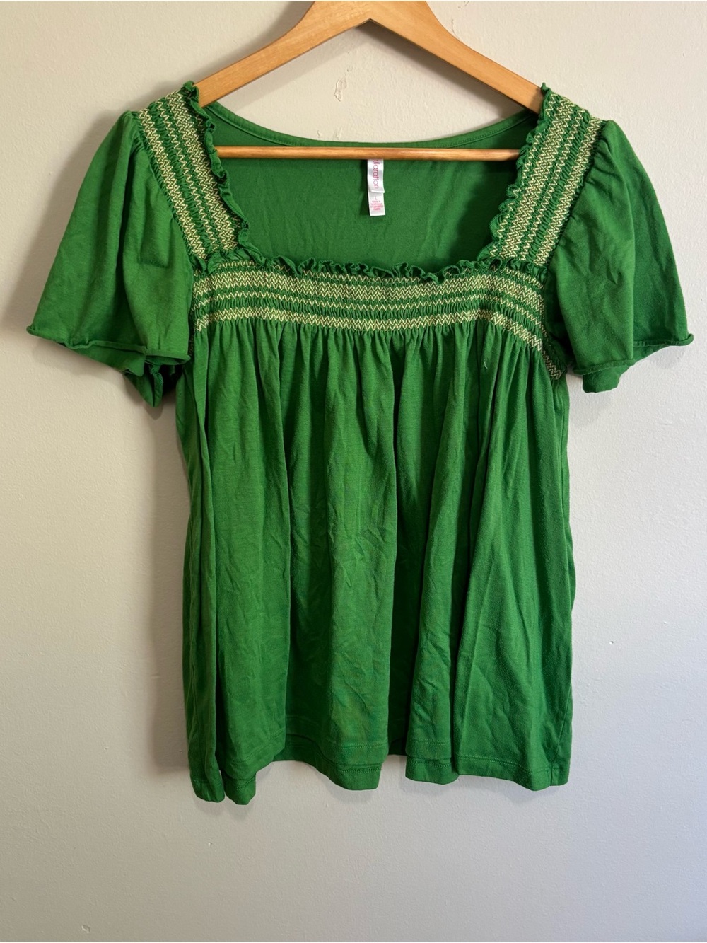 Xhilaration Green Smocked Peasant Top Flutter Sleeve Size L